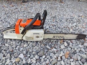 中古品　STIHL　エンジンチェーンソー　024AV　（29-ワ）