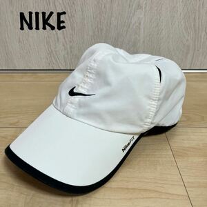 NIKE ナイキ　NIKEFIT キャップ 帽子 白 ホワイト　ランニングキャップ