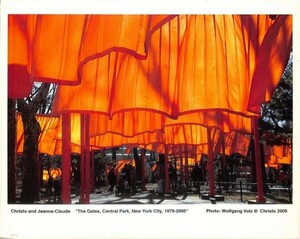 クリスト　Christo　ゲート・プロジェクト　 公式プレス写真　Christo and Jeanne-Claude The Gates Central Park New York City