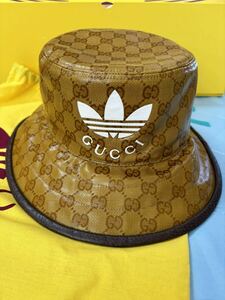 【送料無料】確実正規品◆GUCCI×adidas グッチ アディダス コラボ バケットハット｜M 58cm 限定 バケハ IA9083 696484 GG 総柄 帽子 