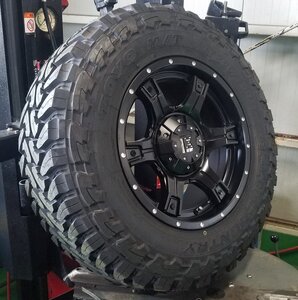 OutLaw プラド ハイラックス サーフ FJクルーザー 17インチ トーヨー オープンカントリー MT 265/70R17 265/65R17 1台分