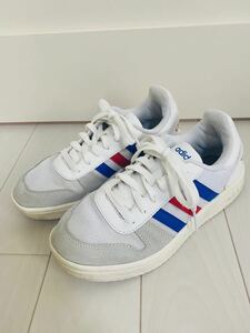 adidas☆スニーカー☆ホワイト☆24.0cm