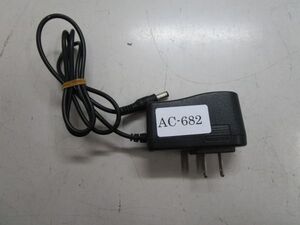 AC/DC Adapter 5V/1A 通電確認済 管理番号AC-682