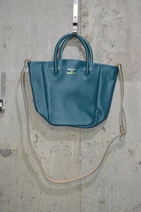 ヤングアンドオルセン　YOUNG&OLSEN The DRYGOODS STORE　PETITE LEATHER TOTE　レザー　トート　バッグ　鞄　ショルダー D6692