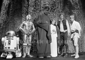 1977年映画 スター・ウォーズ エピソード4/新たなる希望 ジョージ・ルーカス ハリソン・フォード　C-3PO R2-D2 フォト　2Lサイズ ５枚付き