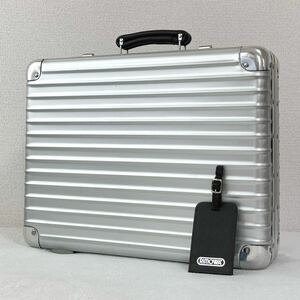 RIMOWA リモワ クラシックフライト 24L アタッシュケース ビジネスバッグ アルミニウム TOPAS シルバー 976.12 レア 青ロゴ 美品