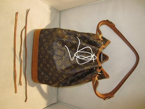 ルイヴィトン LOUIS VUITTON モノグラム ノエ モノグラム M42224