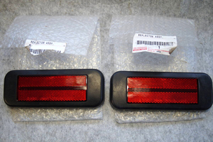 新品 トヨタ純正 70 ランドクルーザー ランクル プラド リアバンパー リフレクター 左右 Toyota LandCruiser Genuine Bumper Reflector JDM