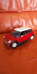 値下げ！ ミニクーパー MINI COOPER グッズ MINI COOPER ミニカー 1/18 ブラーゴ Bburago