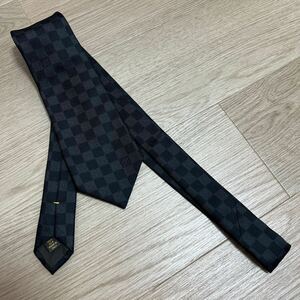 【極美品 1度使用のみ】LOUIS VUITTON ルイヴィトン ネクタイ ダミエ クラシック 9CM ノワール ブラック LVロゴ M74139