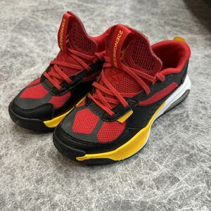 NIKEナイキ ジョーダン　200E GS キッズ　バスケ　バッシュ　jordan dn3277-067 23cm