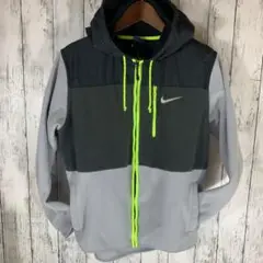 nike フリースパーカー