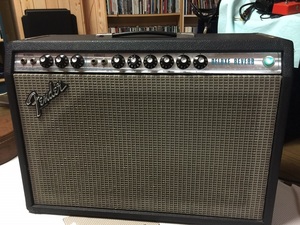 Fender Deluxe Reverb ／７０年代　JBLスピーカー付　フェンダー／デラックスリバーブ・シルバーフェイス