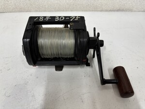 E65　Daiwa　ダイワ　リール　棚　TANA　HUNTER　SS-70　釣具　動作未確認　ジャンク