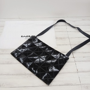 BAO BAO ISSEY MIYAKE バオバオ イッセイミヤケ LUCENT パネル ショルダーバッグ ブラック BB93-AG054-015