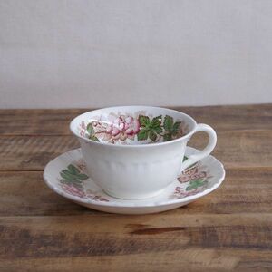 ウェッジウッド ワイルドブライアー ティーカップ ソーサー Wedgwood Wildbriar 野ばら いばら 花柄 #230131-1~4 陶器 レトロ アンティーク