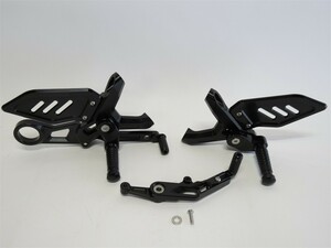 BMW用 CNC S1000RR 2021 2022 バックステップCNC フットレストペグペダル 黒【st-s120-1】