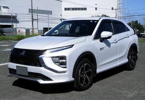 令和3年 三菱 エクリプスクロス PHEV P フルタイム4WD 純正スマホ連動型ナビＴＶ アラウンドビューモニター ハーフレザーETC 予備検査2年付