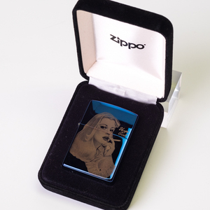 おそらく未着火＆未使用 ZIPPO オイルライター VARGA GIRL ブルーチタン 2003年製 ブルーチタンコーティング仕上げ 