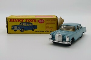 ☆★希少 外箱あり DINKY TOYS ディンキー 186 メルセデス ベンツ 220SE Mercedes-Benz★☆