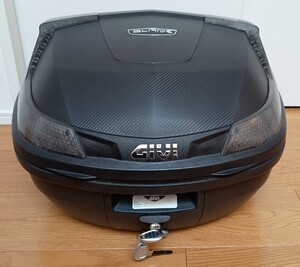 GIVI モノロック トップケース B37 未塗装ブラック ケースのみ