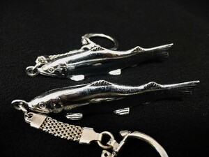 デッドストック 榛名湖 ワカサギ 箸置き キーホルダー 2点セット 魚 ダイキャスト アクセサリー お土産 昭和