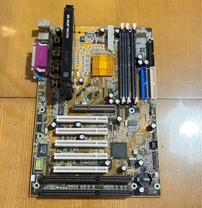 中古動作品 GIGABYTE GA-7IX REV 1.0 Slot A SlotA AMD 750 ATXマザーボード AMD CPU Athlon K7-500MHz付き