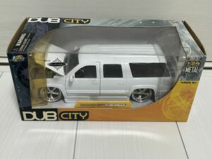 《新品箱付》1:24 サバーバン ミニカー JADA TOYS