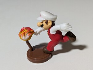 【美品】激レア　チョコエッグ　マリオ　シークレット　ファイアマリオ　ファイアボール付き