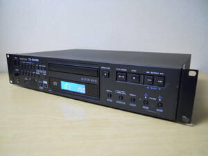 ★TASCAM★ タスカム 業務用CD/USB/SDプレーヤー CD-200SB / 動作品 2016年製 / 新品CDドライブASSY交換 / 取扱説明書 付属