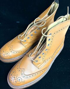 【和の美】 未使用　Tricker’s　トリッカーズ メンズブーツ　イギリス製 ダイナイトソール Dainite Sole　27.0cm　ウィングチップブーツ