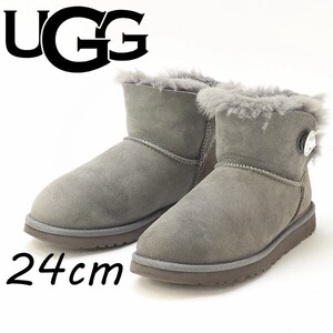 ◆UGG アグ 1003889 ミニ ベイリーボタン ブリング シープスキン ムートン ショート ブーツ グレー 24cm