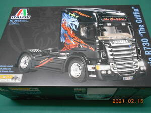 新品　イタレリ 1/24 スカニア R730 グリフィン トラクターヘッド プラスチックキット SCANIA R730 THE GRIFFIN 3879　仕上り23.7ｃｍ