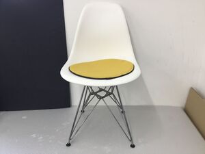 ●営KW507-200B　HermanMiller ハーマンミラー EAMES イームズ シェルサイドチェア エッフェル ワイヤーベース ホワイト シェルチェア ①