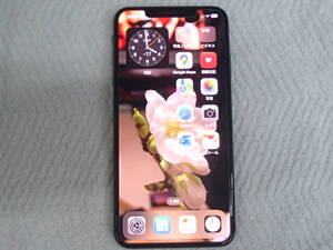 iPhone XS MAX 256GB SIMフリー　画面右上に黒シミ有り