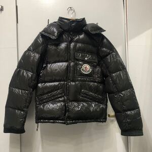 MONCLER モンクレール ダウンジャケット デカロゴ 2サイズ メンズ アウター OD系 ロゴワッペン 上着 防寒 艶 古着 紳士 フード取り外し可