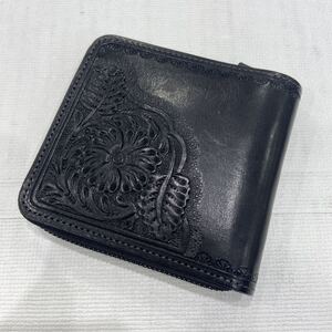 【Needles ニードルズ】Carving Sigle Wallet 二つ折り財布ラウンドファスナー カービング ブラック レザー 2402oki