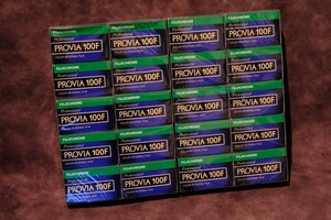 【新品未開封】FUJIFILM PROVIA 100F 20本 期限切れフィルム 35mmフィルム プロビア ベルビア 富士フィルム 富士フイルム リバーサル