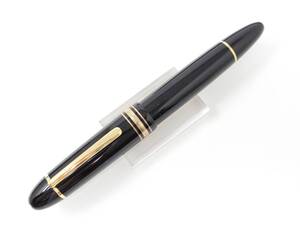 MONTBLANC モンブラン マイスターシュテュック No.149 ペン先刻印18K-750 ケース付属 ブラック 万年筆　　＃156