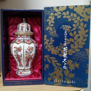 ニッカ ウイスキー 古伊万里文様 花籠ボトル 陶器 有田焼 特級 NIKKA WHISKY 彌右衛門720mll　未開封