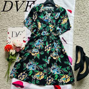 【美品】DIANEvonFURSTENBERG 総柄ラップワンピース 2 M ダイアンフォンファステンバーグ ブラック 黒 緑 グリーン 半袖 DVF