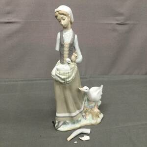 060528 262200 LLADRO リヤドロ アヒルと少女 フィギュア フィギュリン 置き物 陶器 人形 インテリア USED品 