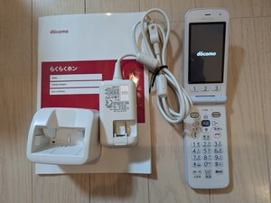 美品　ドコモ　docomo　 らくらくホン F-01M ホワイト　動作確認済み　利用制限　◯