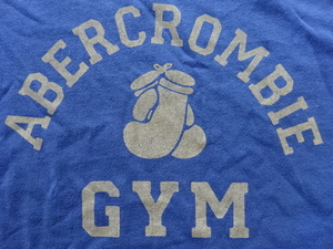 USED美品☆Abercrombie&Fitch☆ヴィンテージ風ロゴ＆バック９Tシャツ♪サイズXL