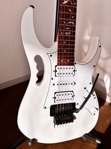 ★☆Ibanez JEM Junior STEVE VAIモデル アイバニーズ スティーブ・ヴァイ JEMJR　ホワイト 白 エレキギター ☆★