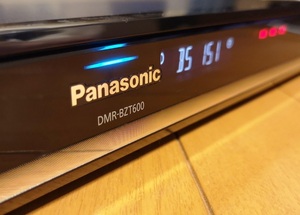 ◆◆ ［ 500GB → 4TB 未使用WD製換装済/3ヵ月保証］Panasonic DIGA DMR-BZT600 美品 新品リモコン・取説コピー・各ケーブル・整備動作品