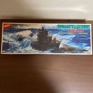 未使用未組み立て品　ニチモ　1/200 ドイツ海軍潜水艦 ユーボートU511 IX C1/200完全スケールシリーズNO.10」呂500潜水艦付き　長期保管品