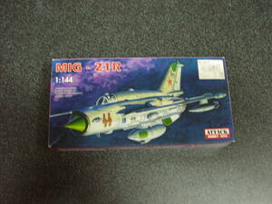 ATTACK HOBBY KITS　1/144　MIG-21R　　プラモデル