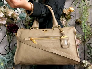 ●超美品●PRADA プラダ●カーフ レザー 本革●2way トート バッグ●ベージュ系●G金具●イタリア製●斜め掛け●A4 書類 かばん●Js52173