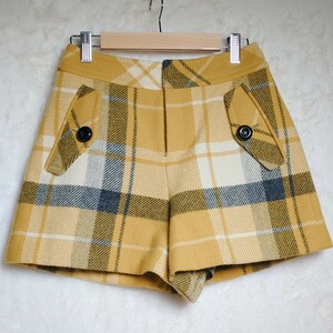 【美品】バーバリー ショートパンツ BURBERRY BLUE LABEL バーバリーブルーレーベル キュロット ハーフパンツ 36 イエロー ウール裏地付